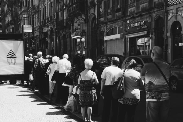 Queue management digital signage